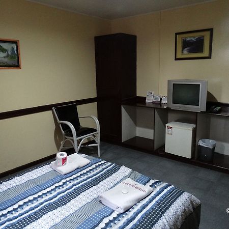 The Southern Cross Hotel Manila Ngoại thất bức ảnh