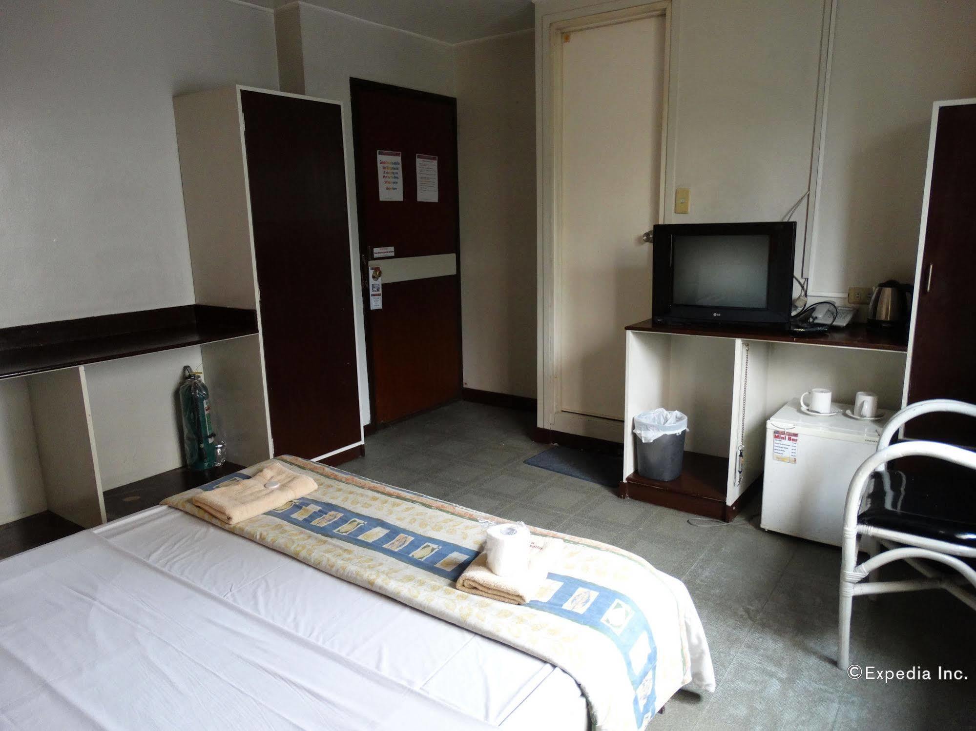 The Southern Cross Hotel Manila Ngoại thất bức ảnh